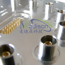 定制法蘭,應(yīng)用于半導(dǎo)體底噪音高質(zhì)量信號(hào)傳輸