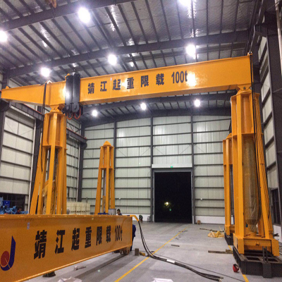 電控和機(jī)械對(duì)液壓門(mén)式起重機(jī)啃軌的影響